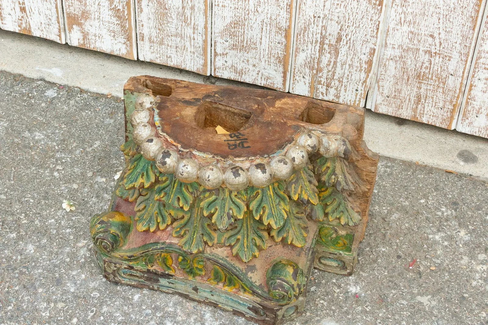 Antique Multi-Color Acanthus Leaf Indian Carved Base - 5