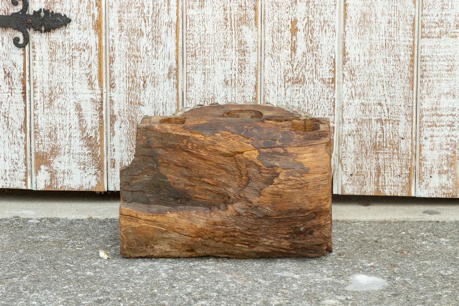 Antique Multi-Color Acanthus Leaf Indian Carved Base - 7