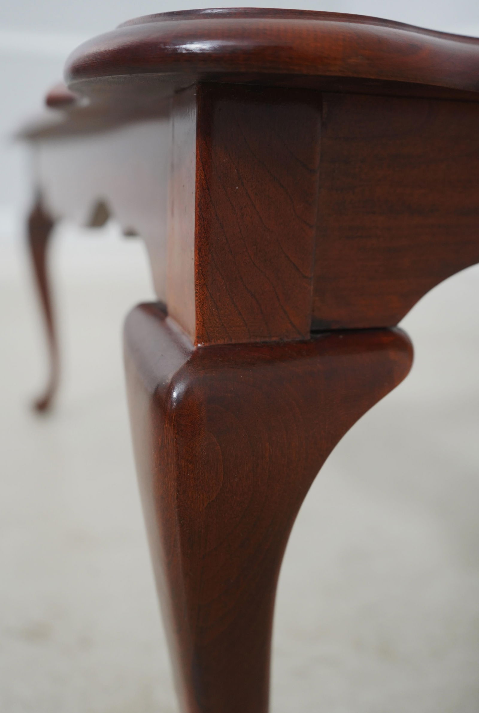 Pennsylvania House Cherry Glass Top Coffee Table - 9