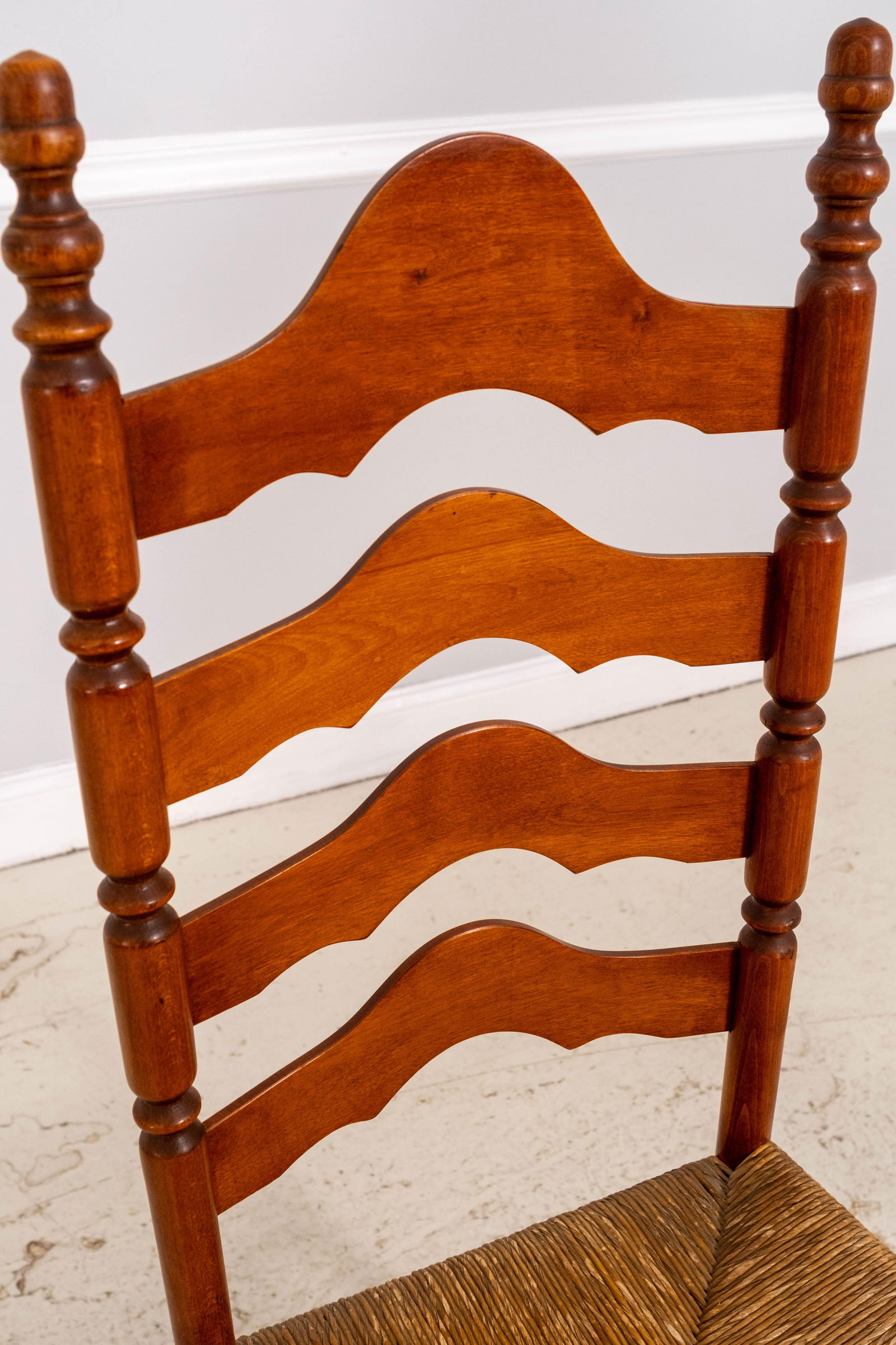 Set of 4 Maple Rush Seat Ladder Back Chairs - 9
