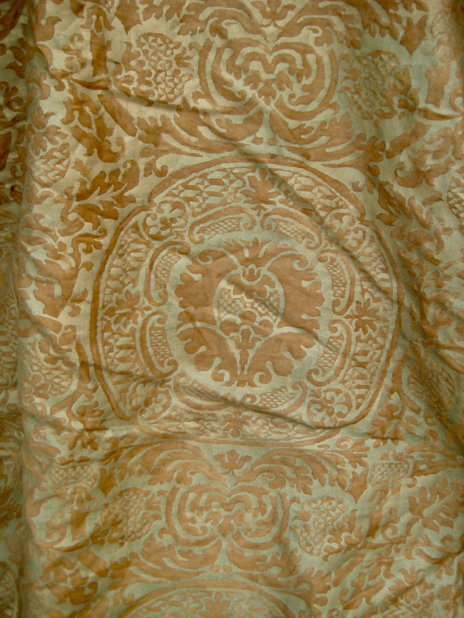 Vintage Fortuny Orsini Round Tablecloth - 6