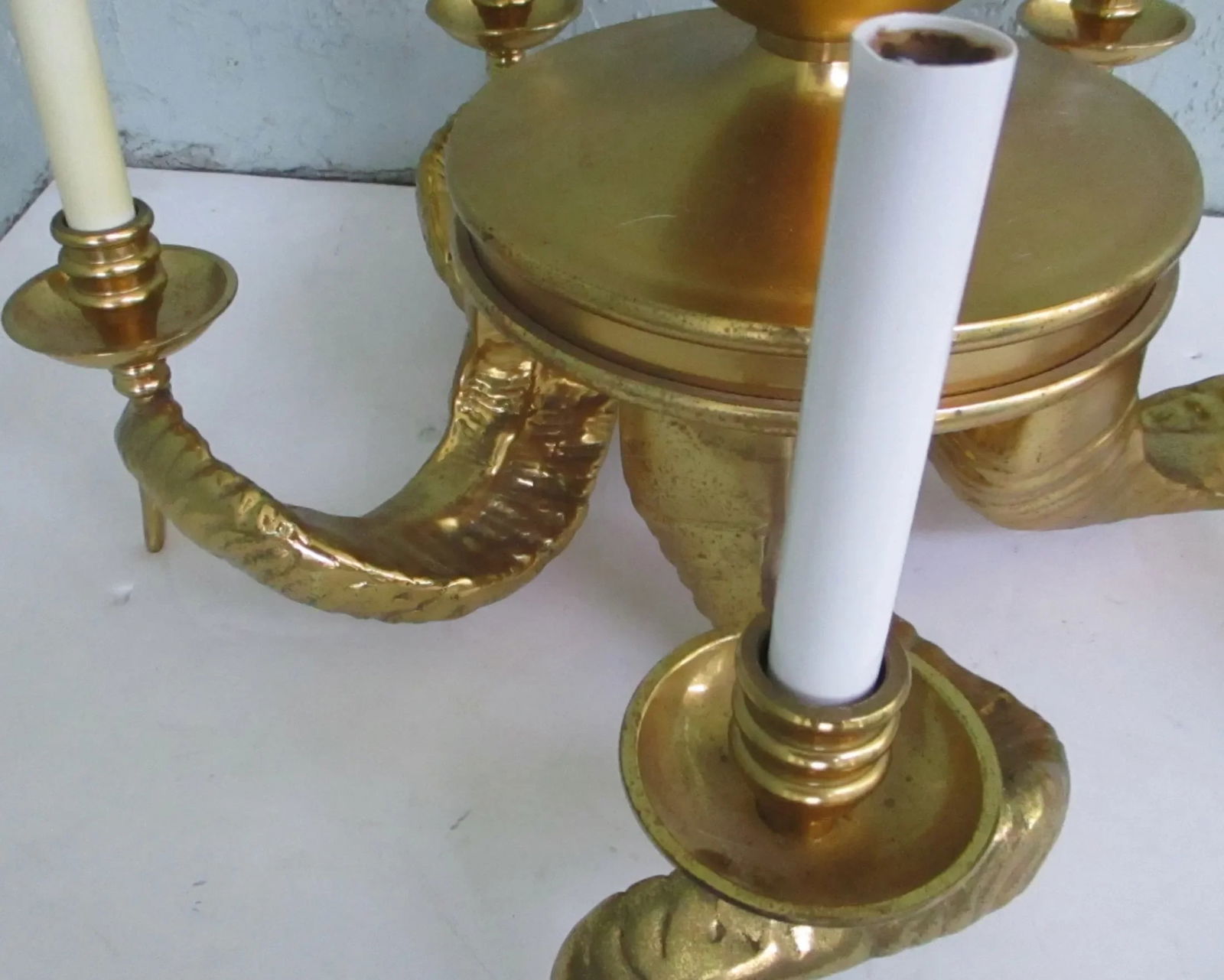 1950s Chapman Hollywood Regency Five Light Ram Horn Bronze Chandelier - 5