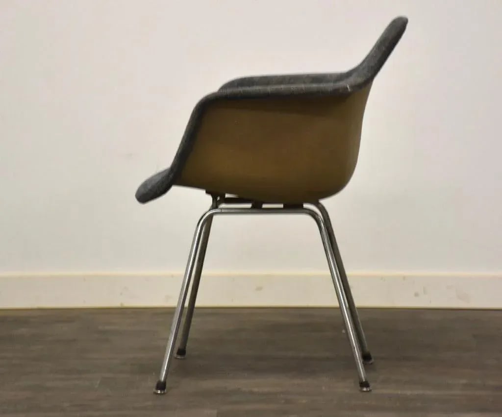 Eames Fiberglass Dax Dining Chair - 3