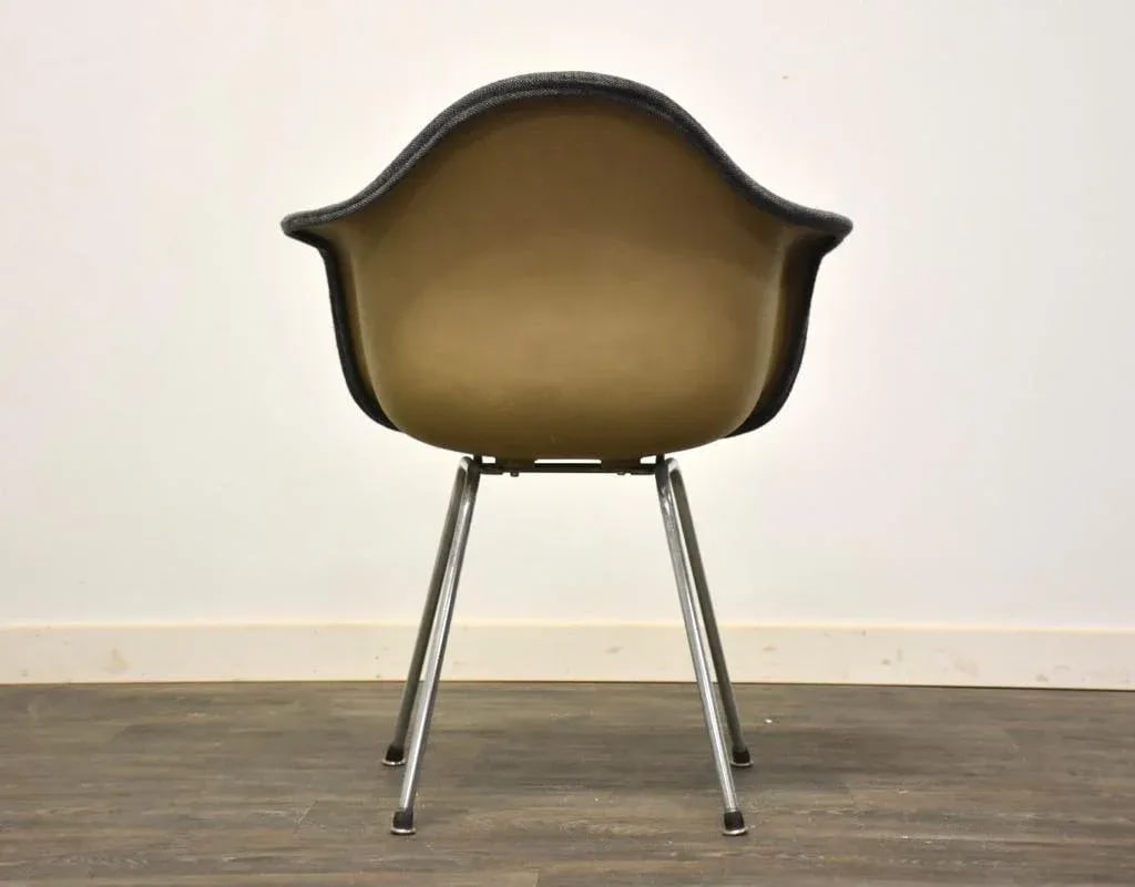 Eames Fiberglass Dax Dining Chair - 4
