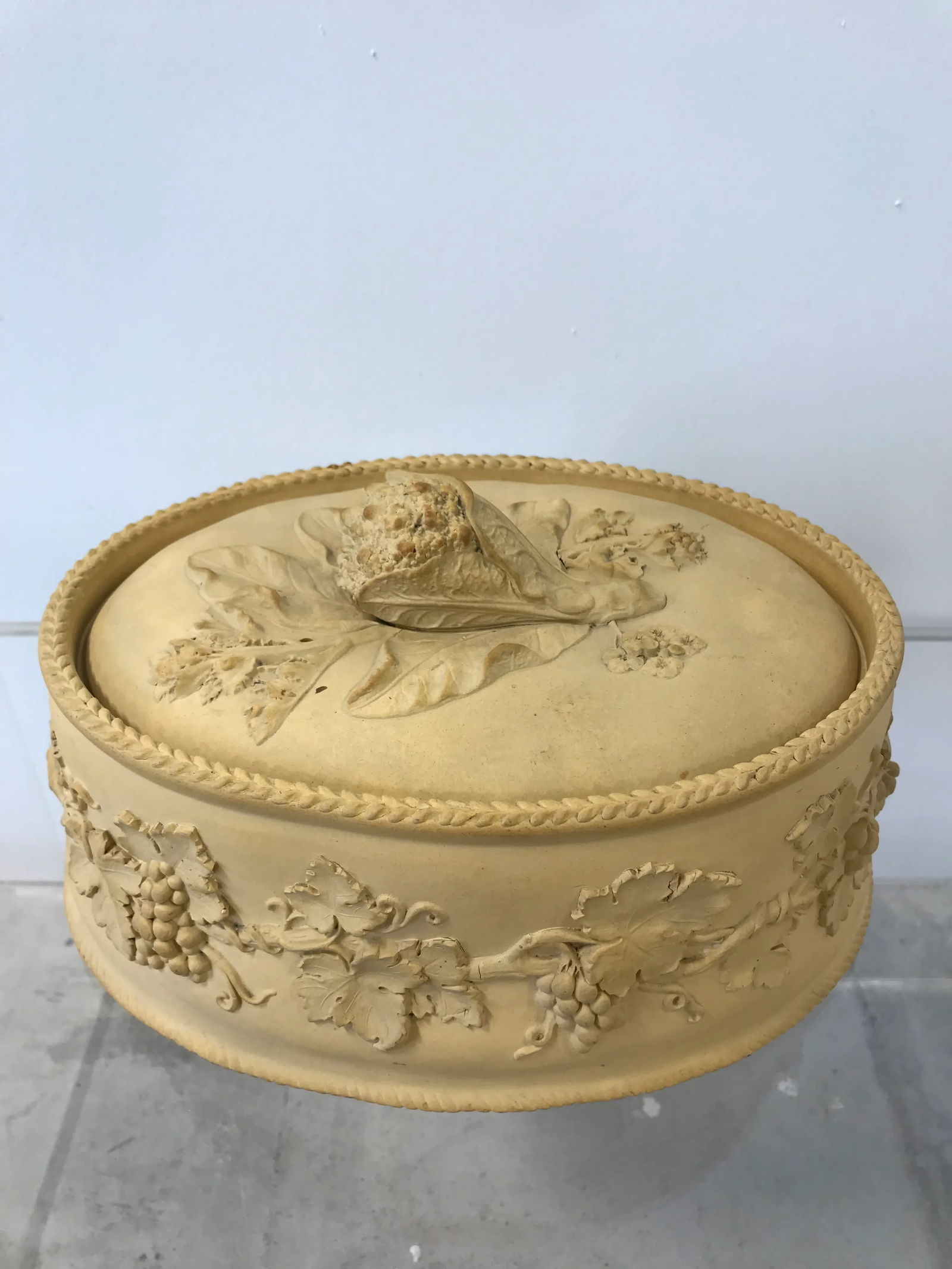 Late 19th Century Large Antique Wedgwood Caneware Cabbage Finial Game Pie Dish / Tureen C1870 #3 - 2
