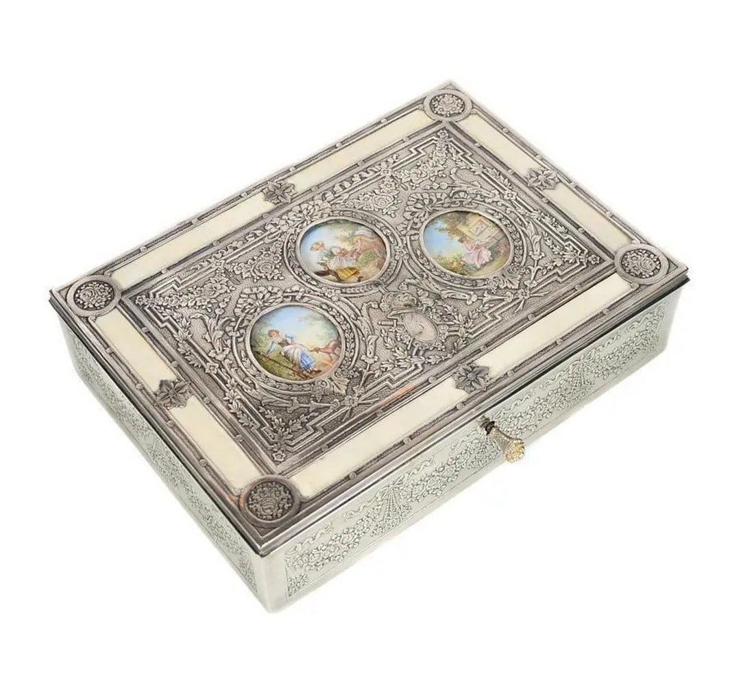 19th Century Silver Repousse Miniature Painting Inset Box (1 of 10)