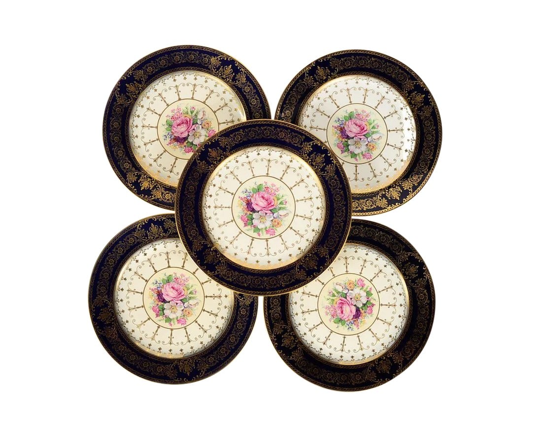 Rosenthal Ivory Bavaria Plates Roses & Blue Gilt -Set of 5: A set of 5 Rosenthal Ivory Bavaria plates with a rose motif and gilt blue trim. A beautiful set of plates that will add to your décor! Condition: Alterations: Original Condition Unaltered Imperfe