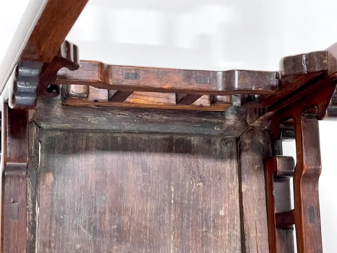 Mid 19th Century Antique Chinese Carved Huanghuali Pedestals, Circa 1860 - A Pair - 10