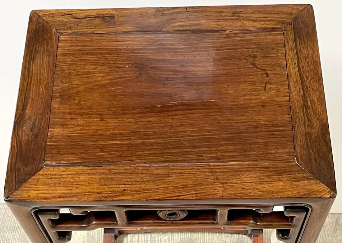 Mid 19th Century Antique Chinese Carved Huanghuali Pedestals, Circa 1860 - A Pair - 5