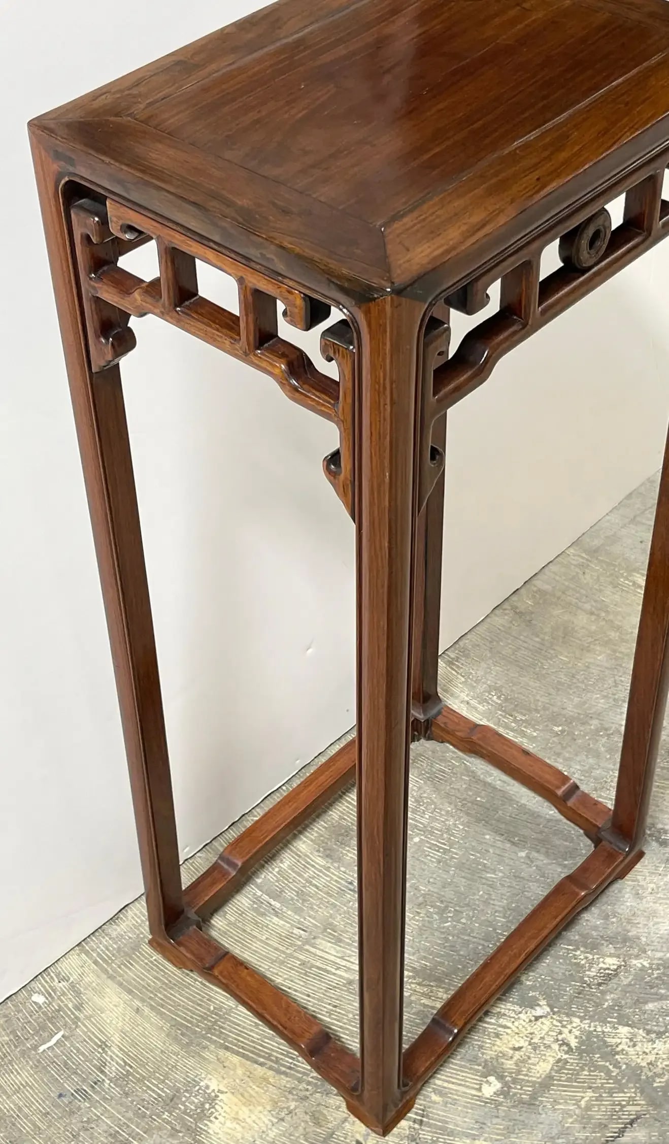 Mid 19th Century Antique Chinese Carved Huanghuali Pedestals, Circa 1860 - A Pair - 9