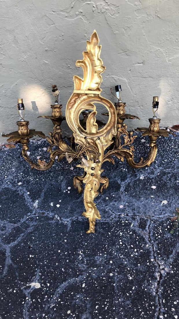 French 19th Century Gilded Bronze Wall Sconces - 10