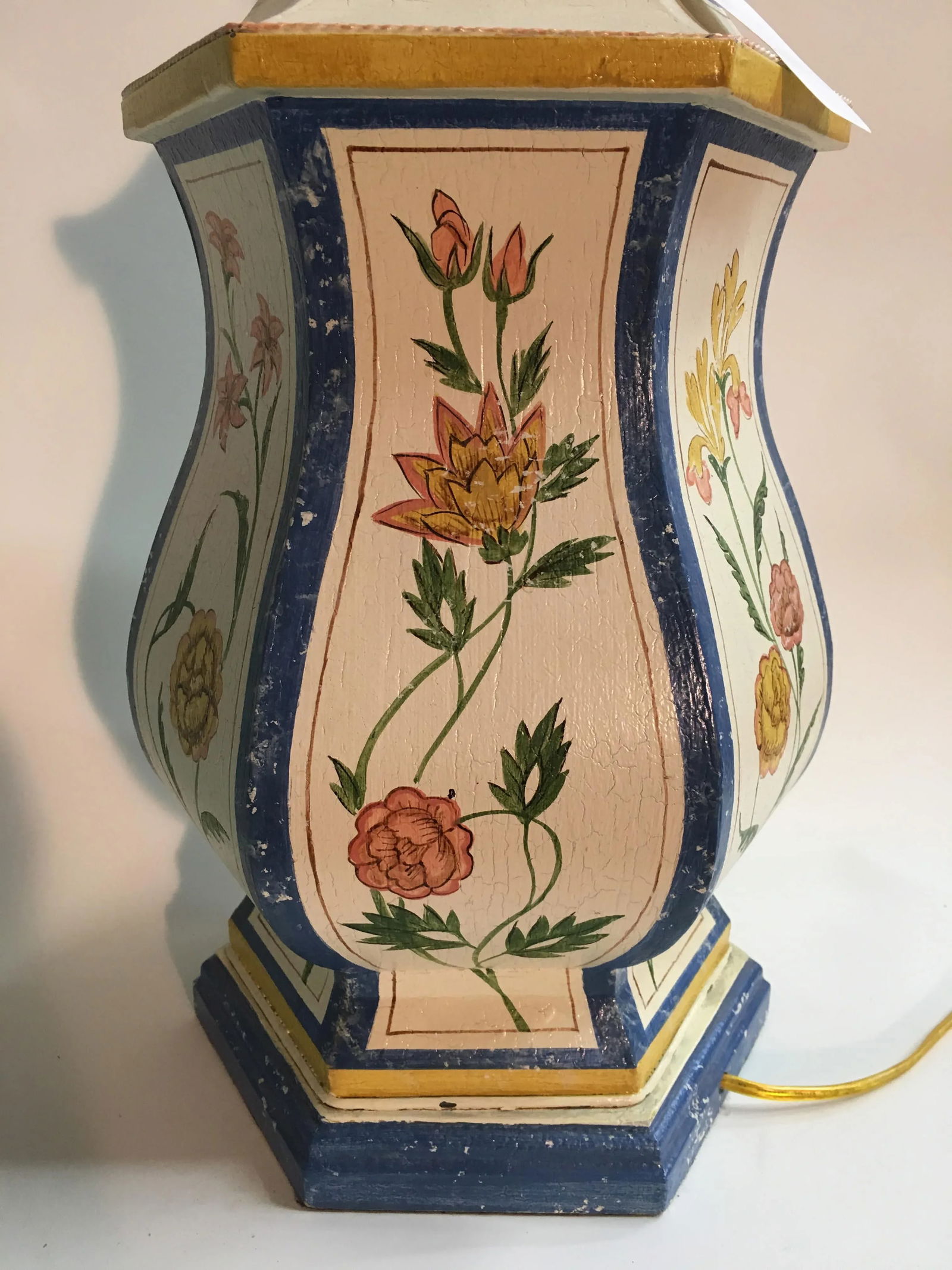 1980s Up Side Down Temple Jar Tole Lamp - 4