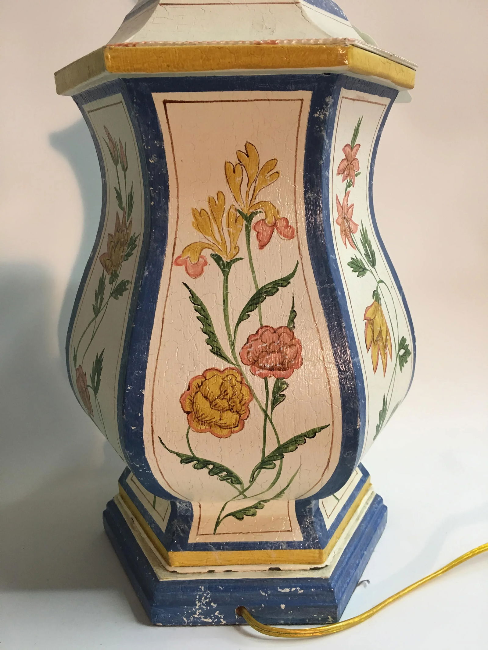 1980s Up Side Down Temple Jar Tole Lamp - 5