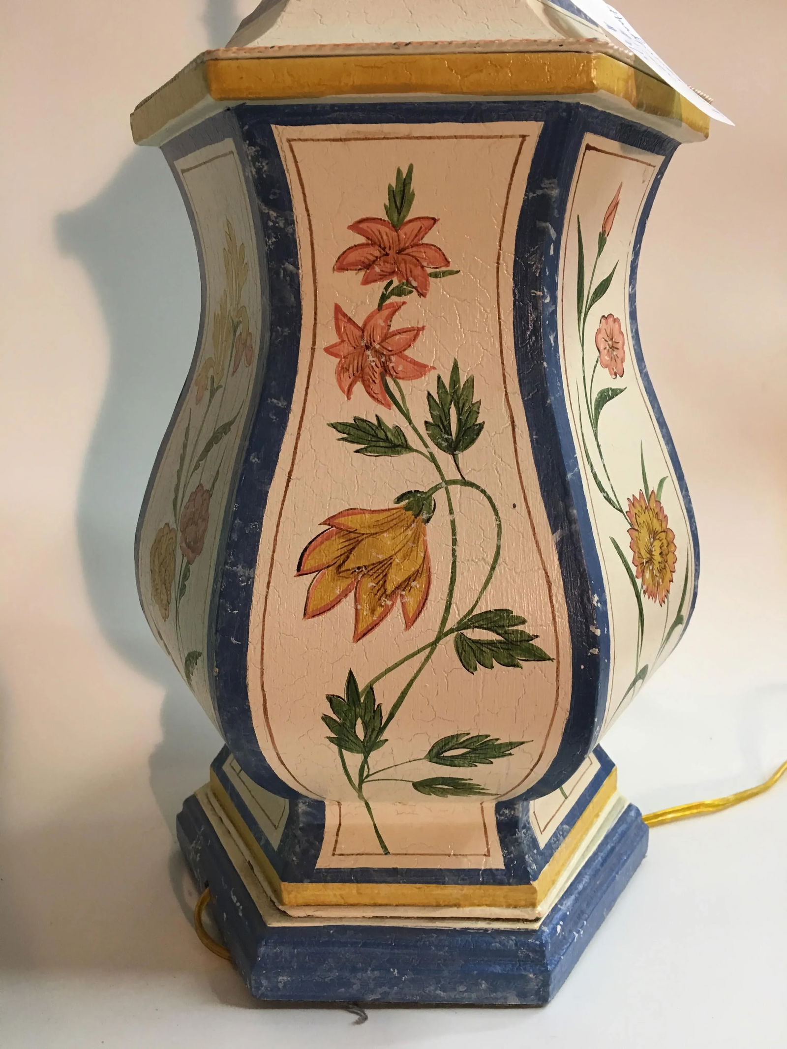 1980s Up Side Down Temple Jar Tole Lamp - 6