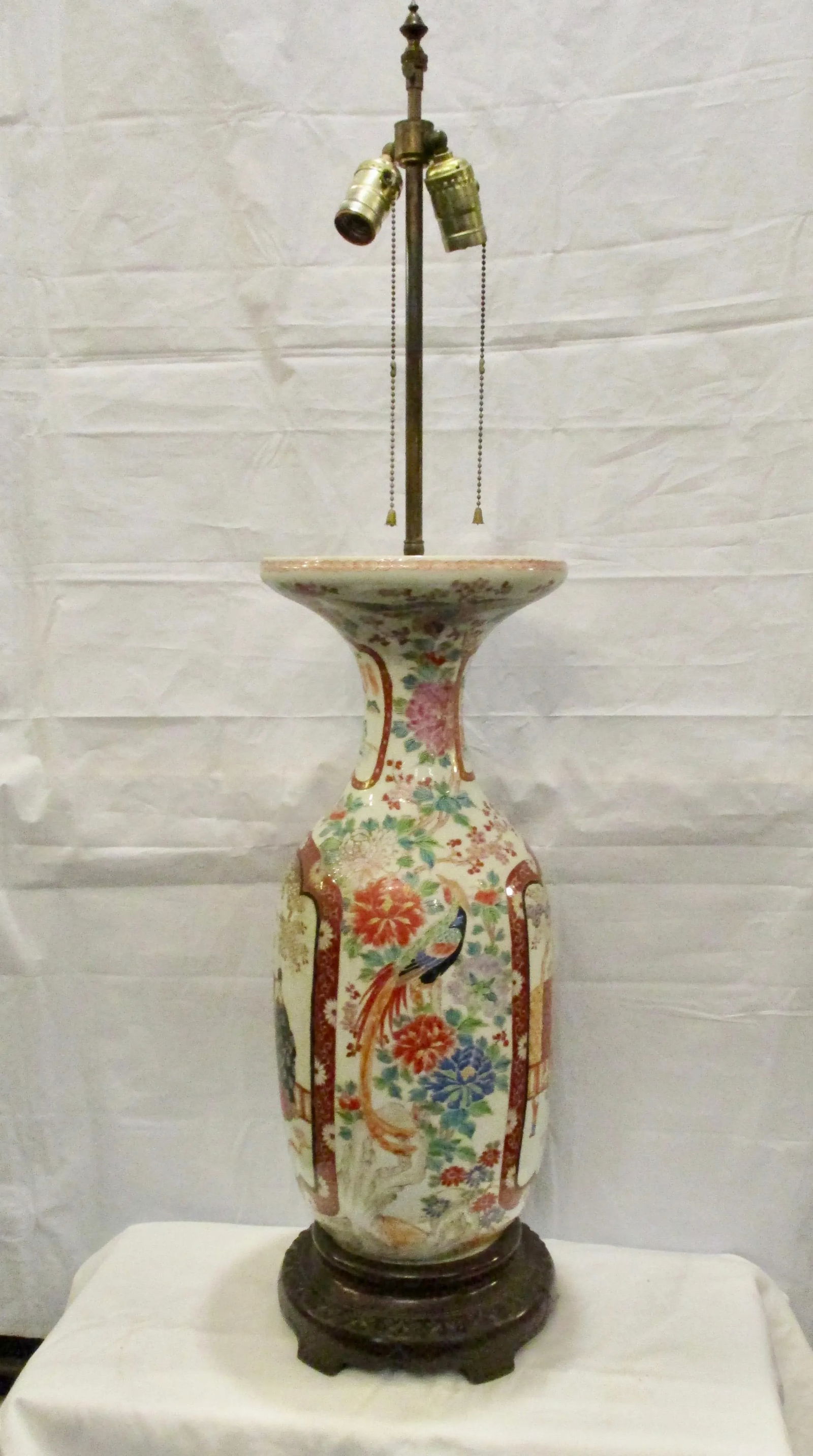 Japanese Satsuma Vase-Lamp on Wooden Base, Unmarked - 2