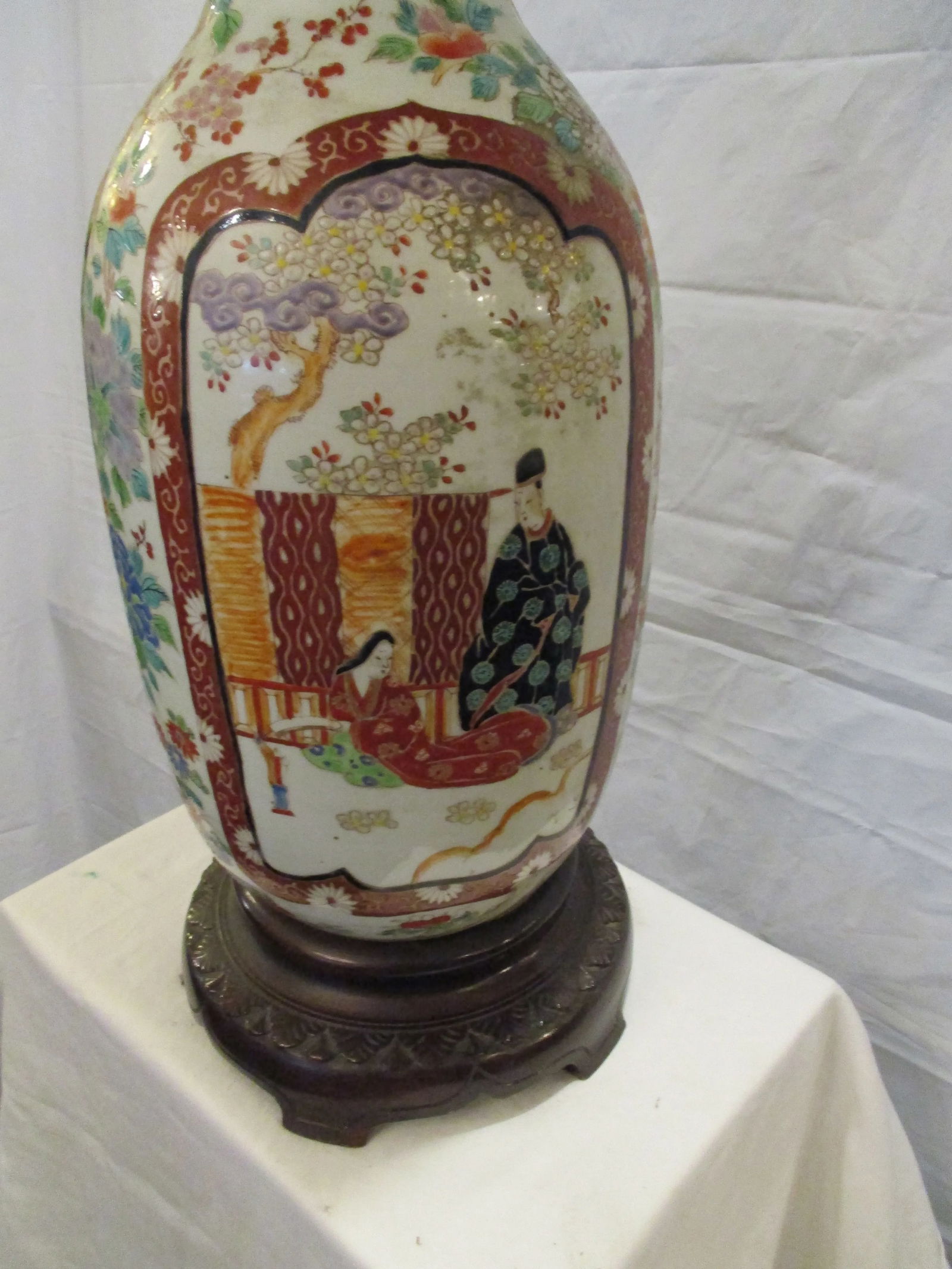 Japanese Satsuma Vase-Lamp on Wooden Base, Unmarked - 3