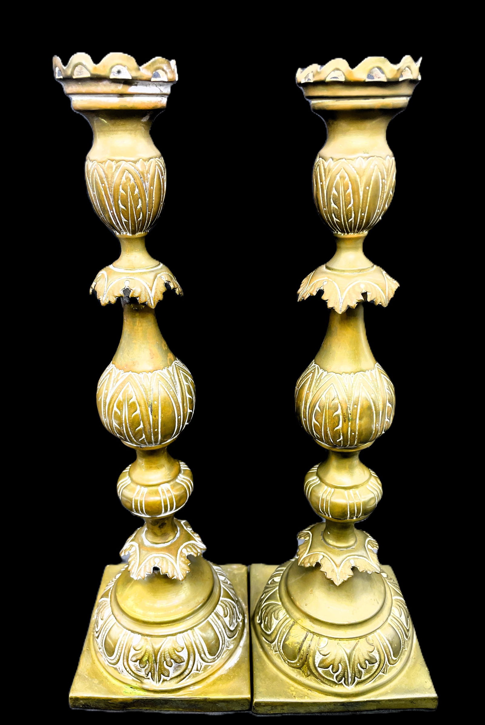 Pair Antique Ornate Brass Candlesticks with Makers Mark: Date/Period: UNKNOWN Dimension: approx 14 x 4.5 x 4.5 Material: brass Additional Information: Pair Antique Ornate Brass Candlesticks with Makers Mark Shipping: Domestic: Flat-rate of $18.00 to anywher