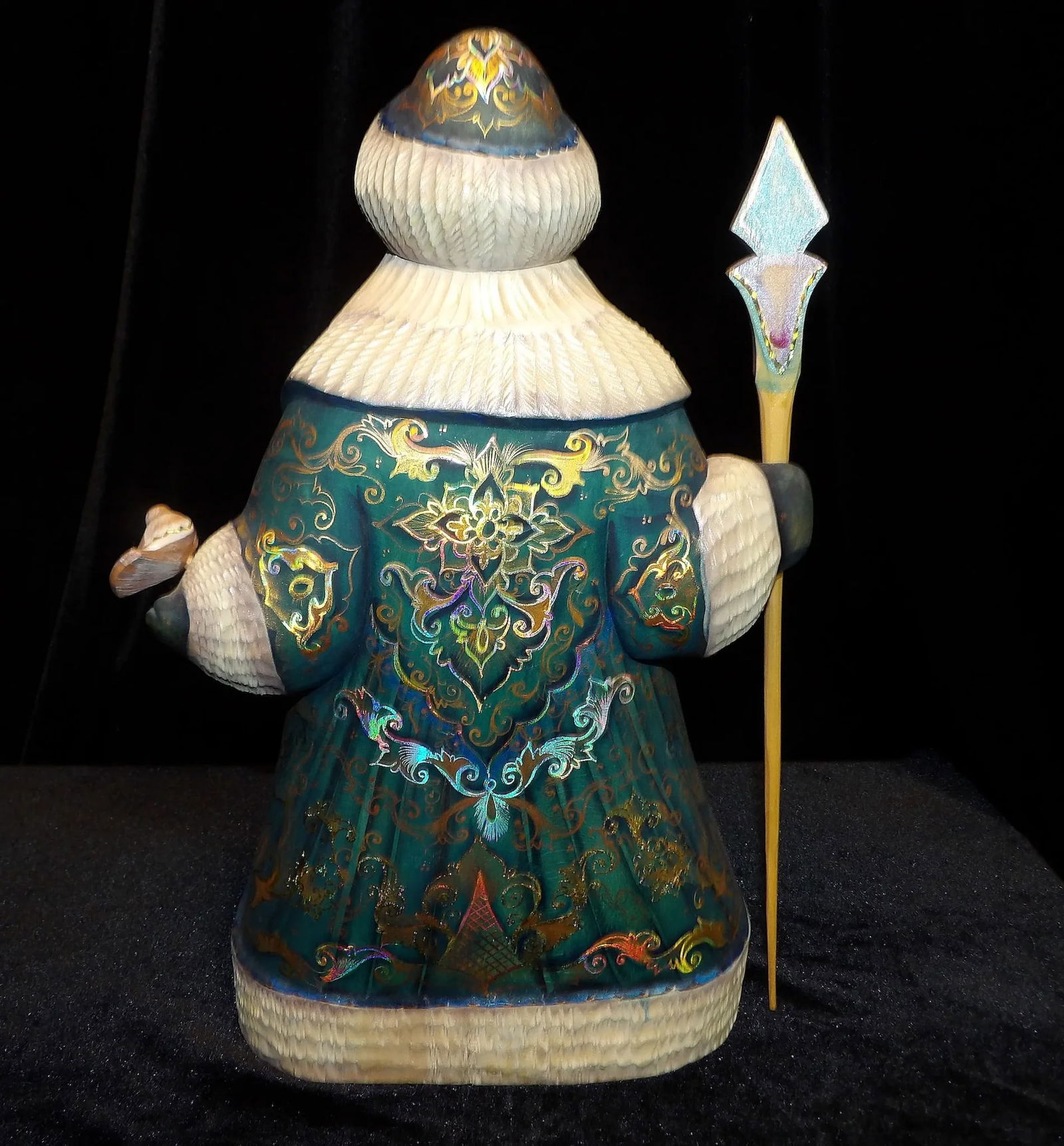 Russian Hand Carved Hand Painted Limited Edition Wood Carving of a Box - 3