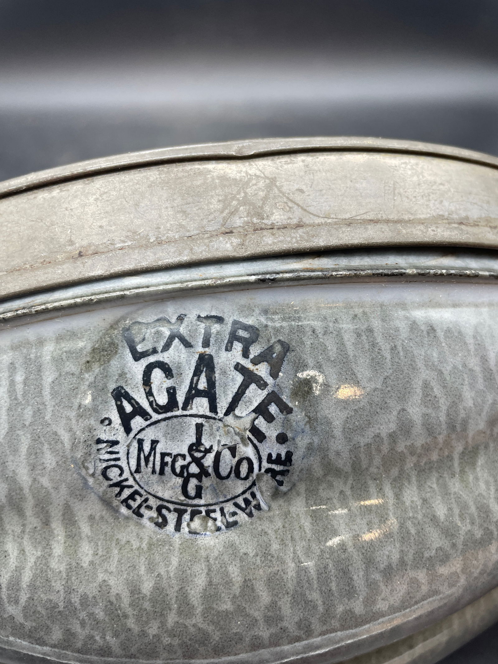 EXTRA AGATE L&G MFG GRANITEWARE ENAMEL MELON MOLD - 2