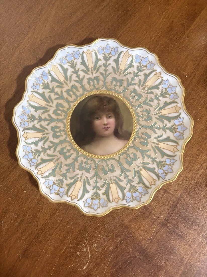 Hand painted Doulton Burslem Portrait Cabinet Plate: It measures 9” and is marked. It has a tiny paint wear spot on the portrait. Otherwise it has no other issues Shipping:Domestic: Flat-rate of $15.00 to anywhere within the contiguous