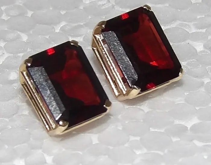 Pair Garnet Stone Earrings 14Kt Gold (1 of 7)