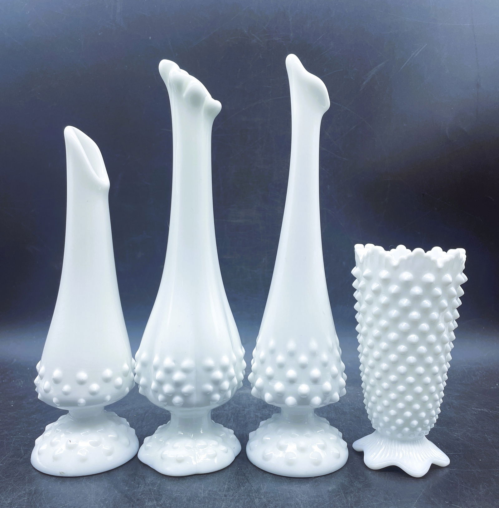Lot of 4 Milkglass Hobnail Vases Fenton - 8