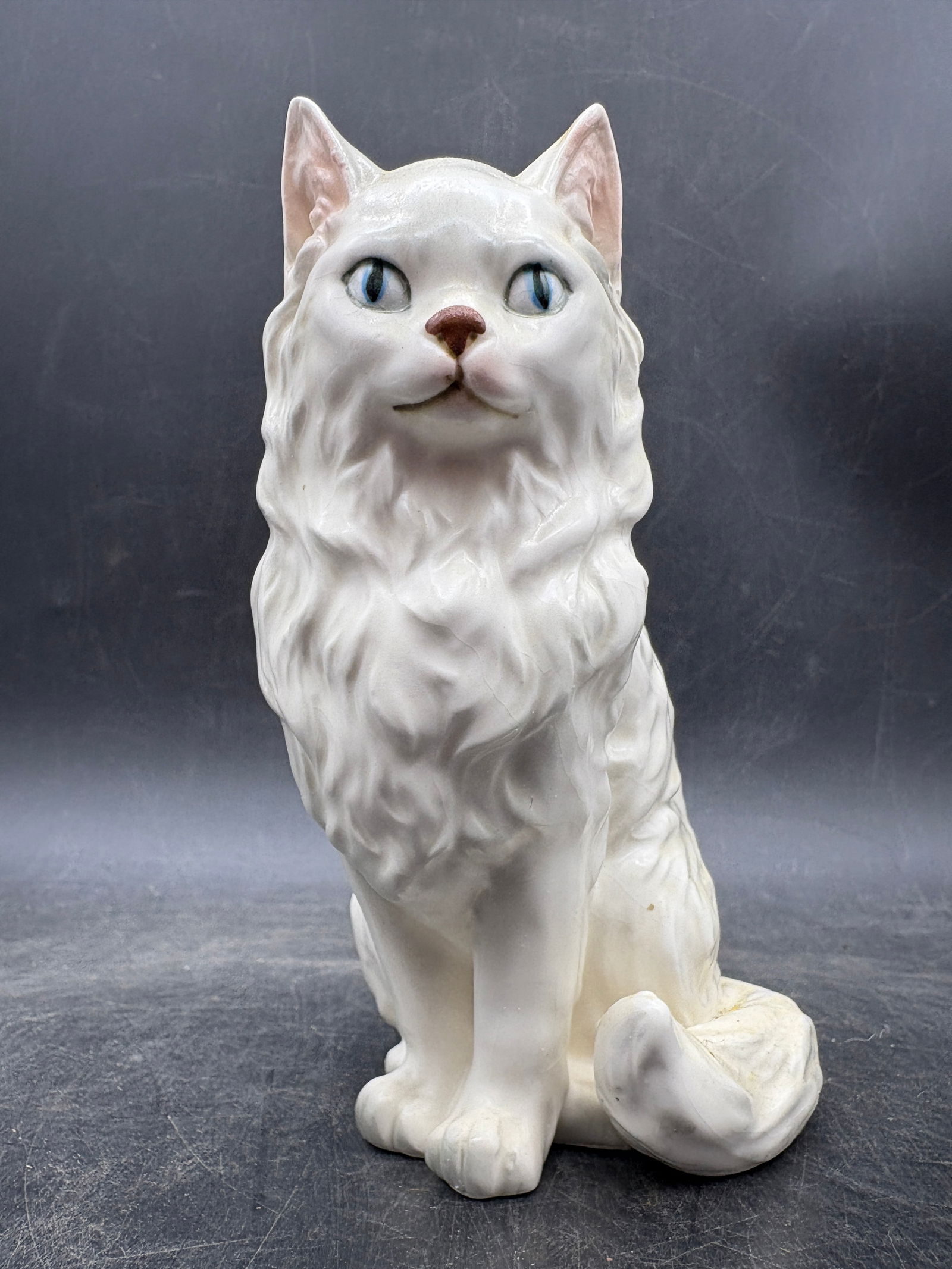 Vintage Lefton Porcelain White Persian Cat Figurine Japan: Date/Period: unknownDimension: Approx. 5.5"tallMaterial: PORCELAON CERAMICAdditional Information: Vintage Lefton Porcelain White Persian Cat Figurine Japan Shipping:Domestic: Flat-rate of $8.00 to