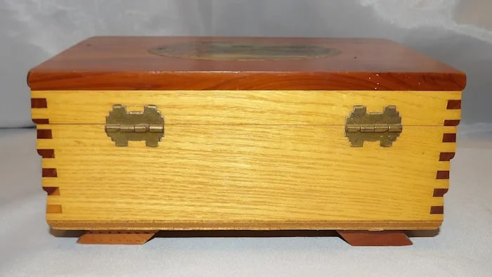 Vintage Dovetail Cedar Box - 5