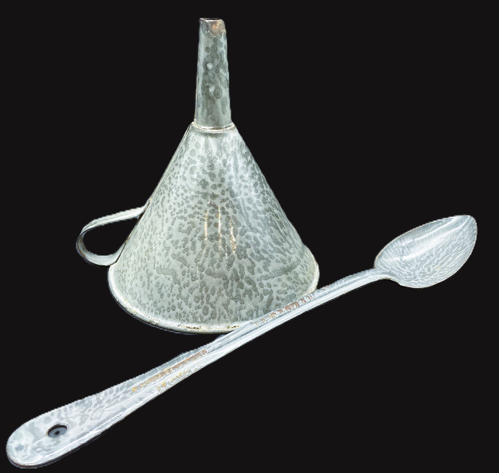 Graniteware ENAMELWARE KITCHEN SPOON AND FUNNEL - 8