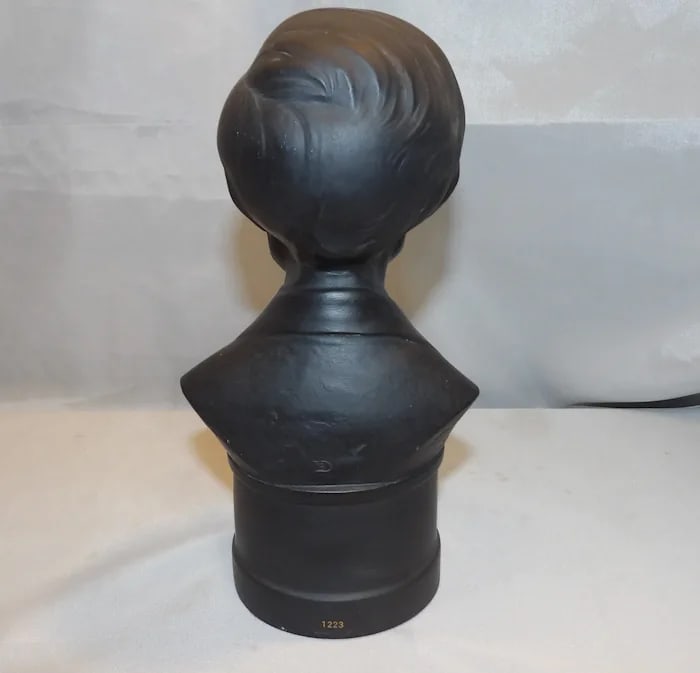 Wedgwood Black Basalt Limited Edition President Lincoln - 3