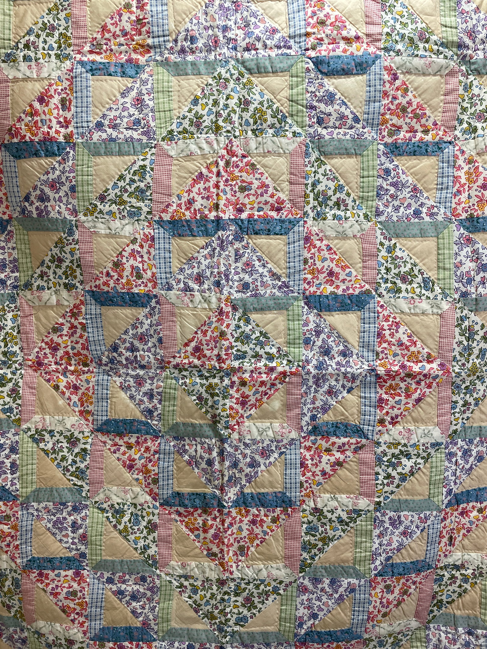 Floral Triangles Summer Quilt Hand Stiched 84" x 65" (1 of 8)