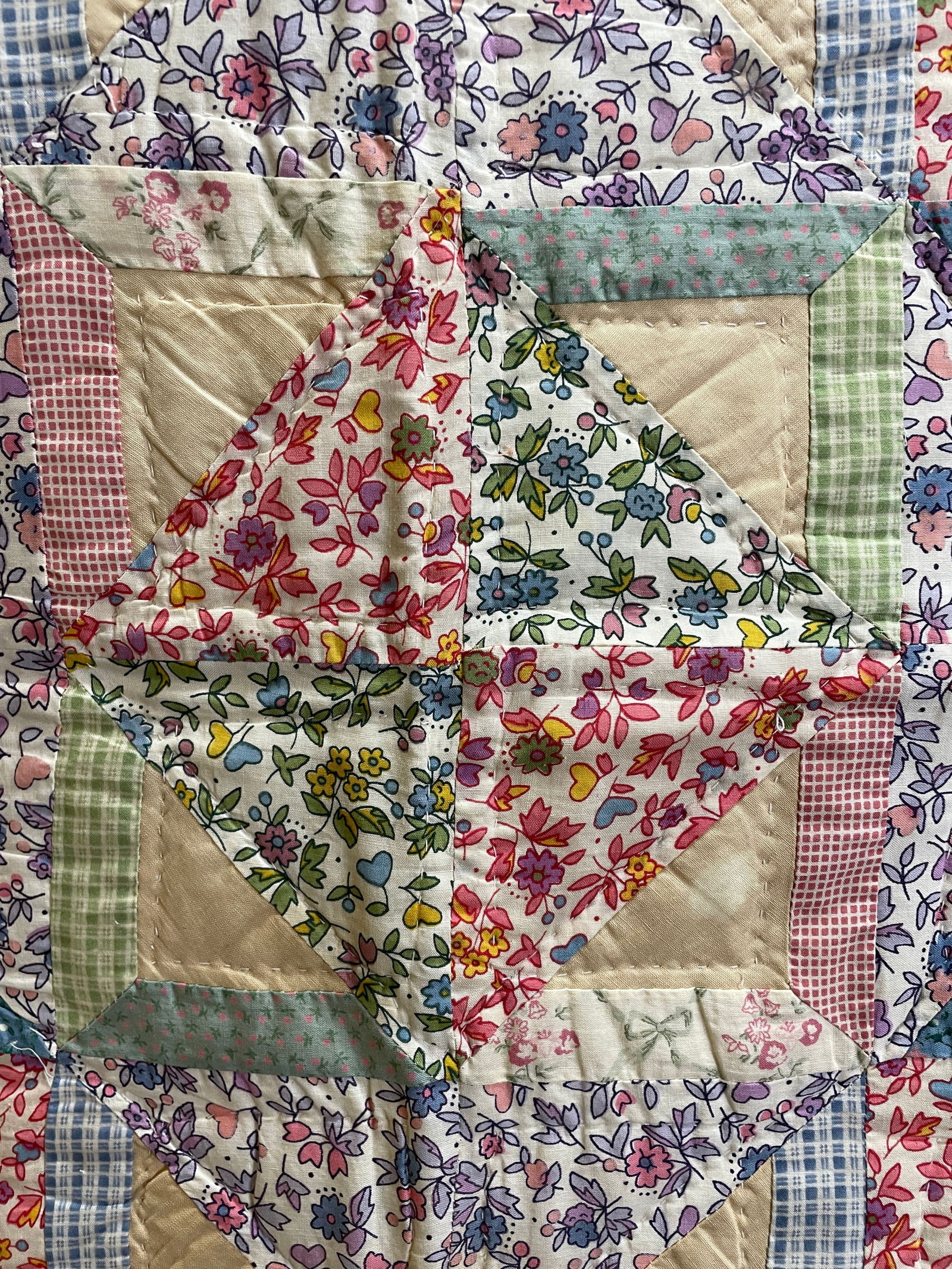 Floral Triangles Summer Quilt Hand Stiched 84" x 65" - 2