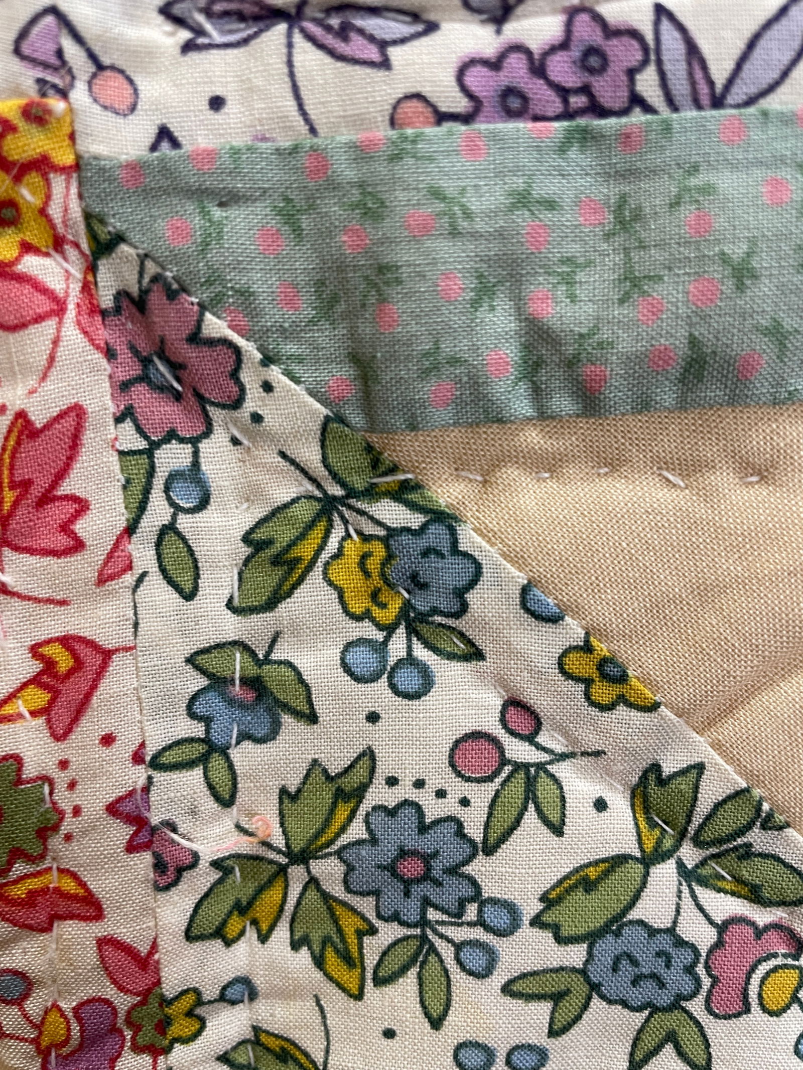 Floral Triangles Summer Quilt Hand Stiched 84" x 65" - 3