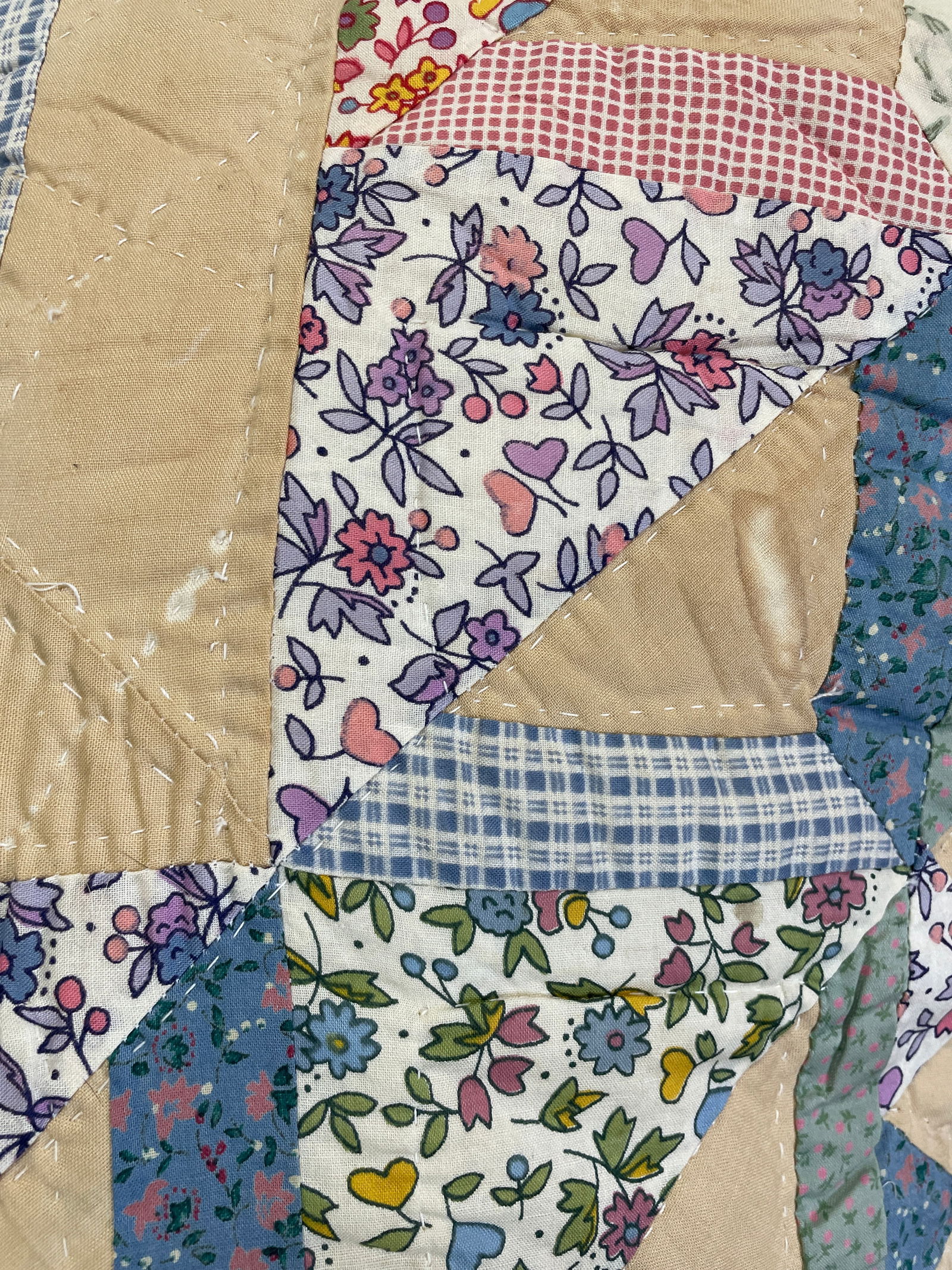 Floral Triangles Summer Quilt Hand Stiched 84" x 65" - 8