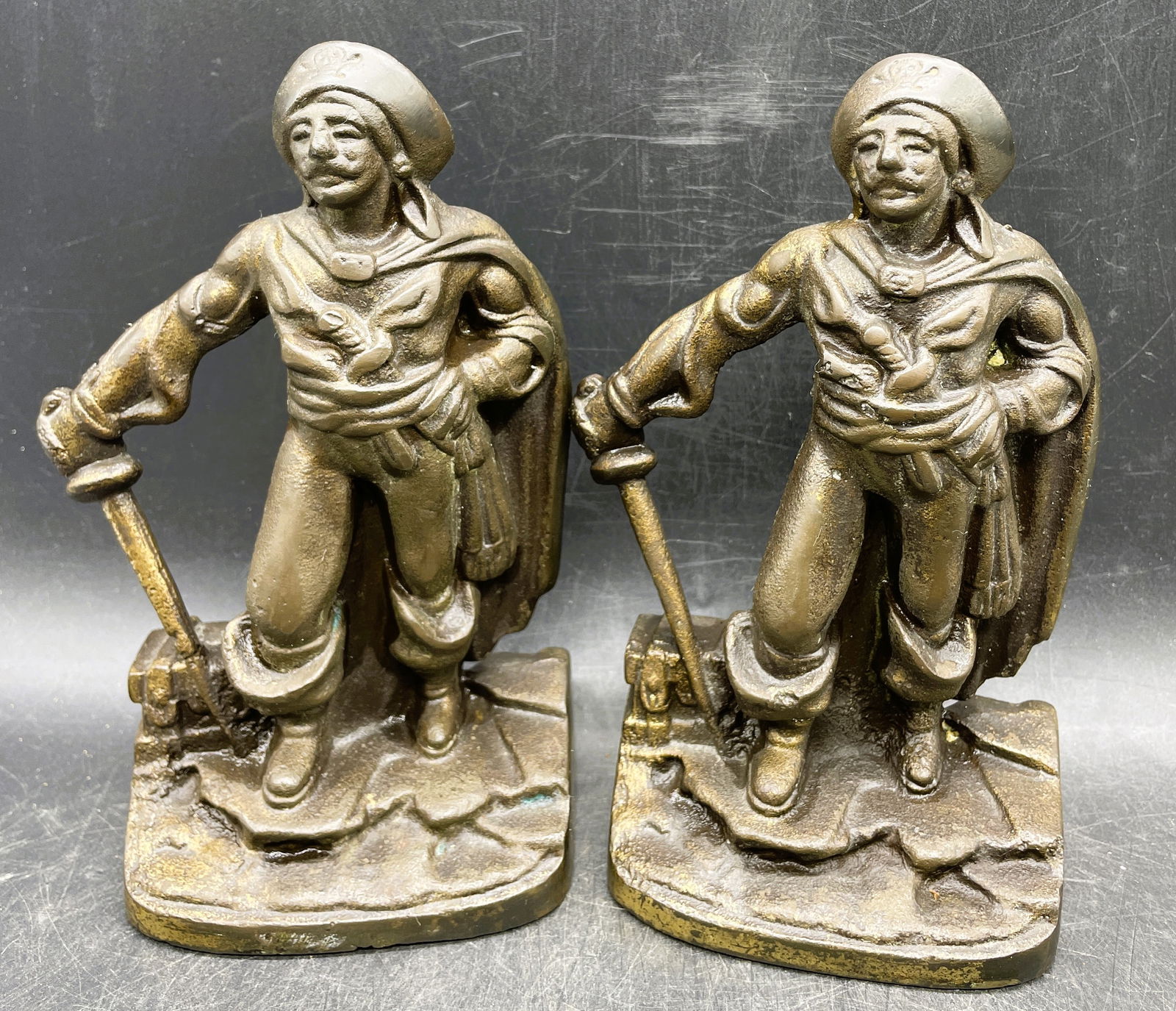 Vintage CAST IRON BOOKENDS SWASHBUCKLING PIRATE BUCCANEER - 2