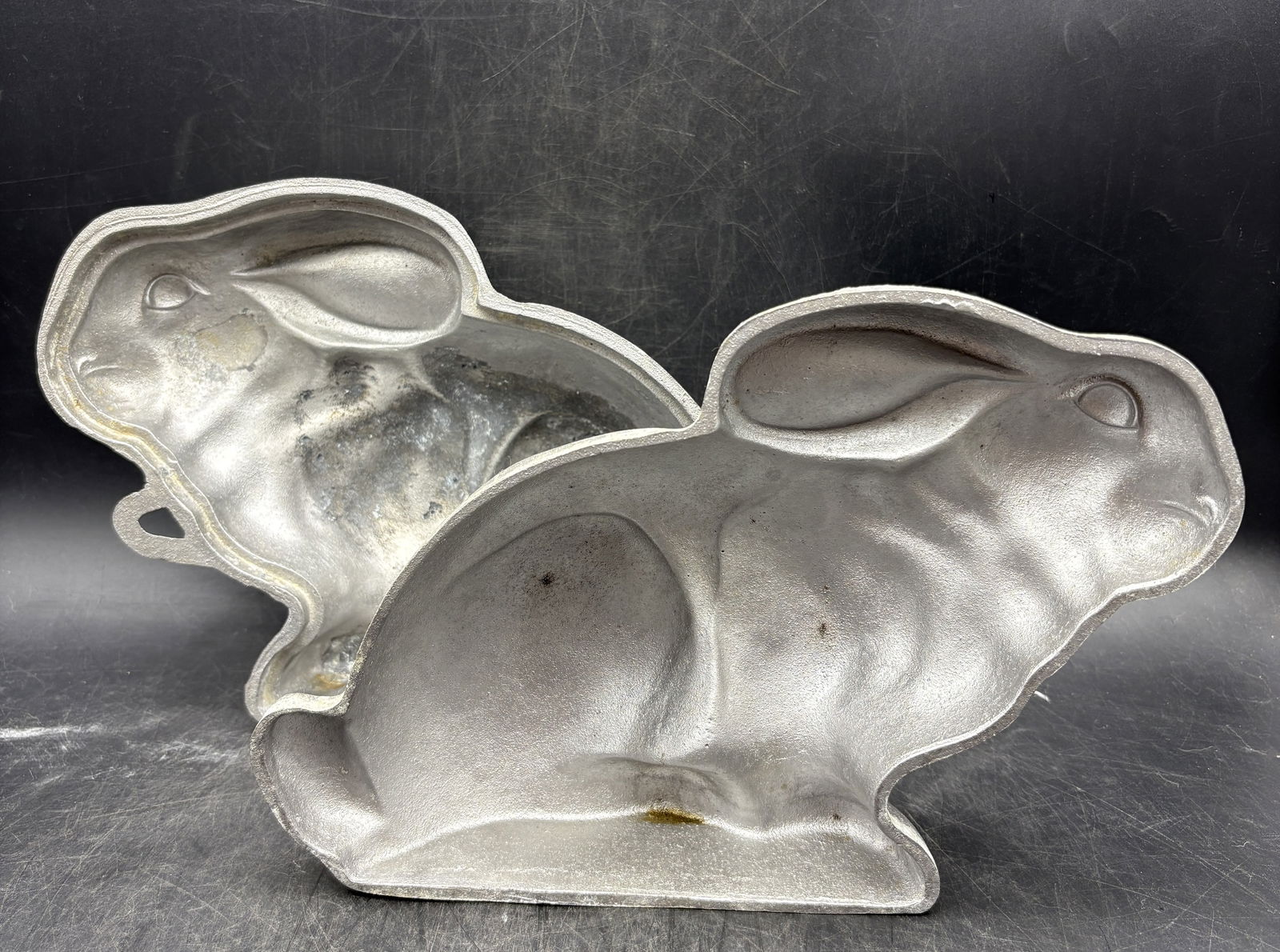 Vintage Cast Aluminum Bunny Rabbit Mold Metal - 2