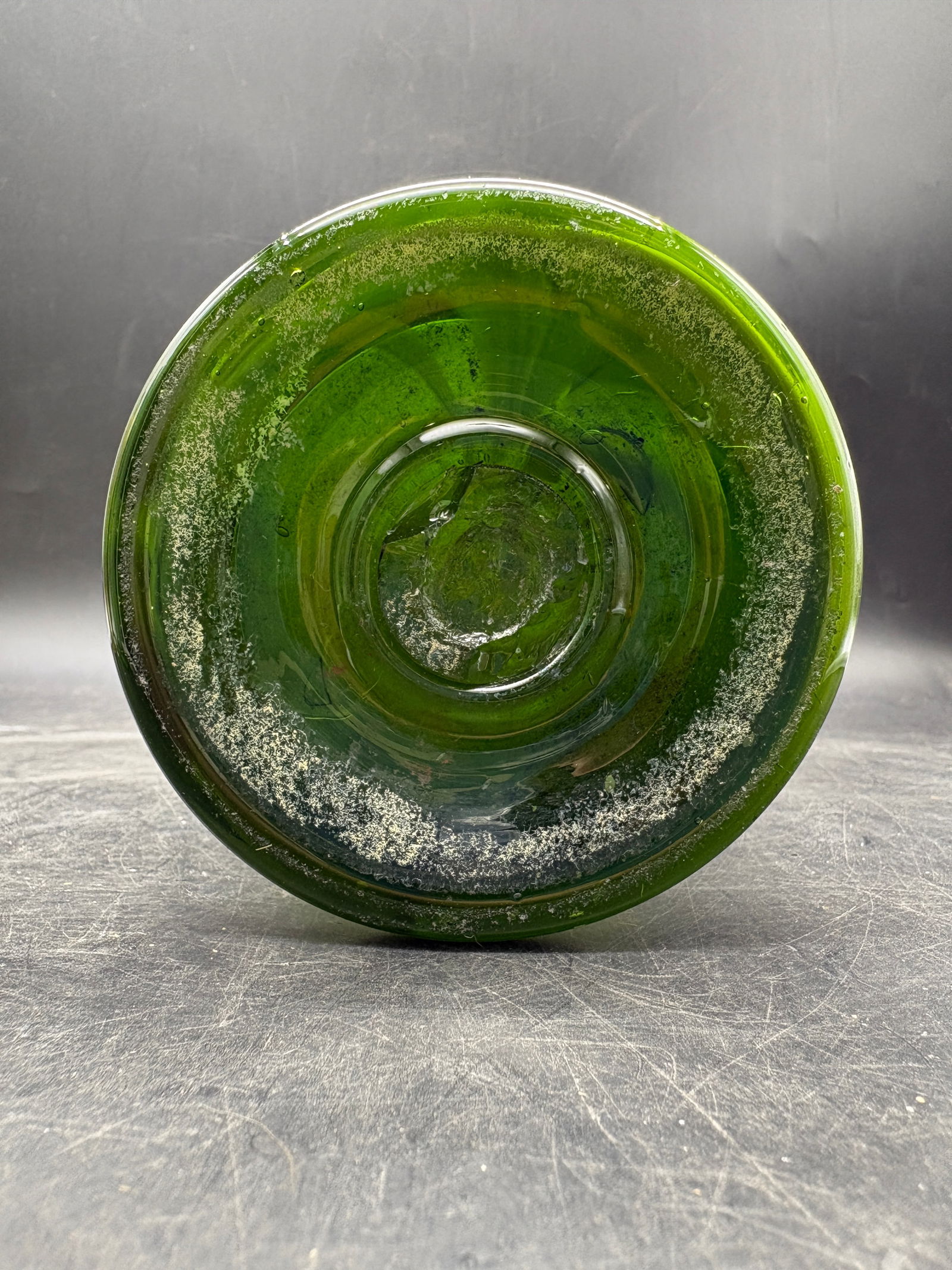 Vintage MAEXSA Hand Blown Green Art Glass Pulled Basket Vase - 5