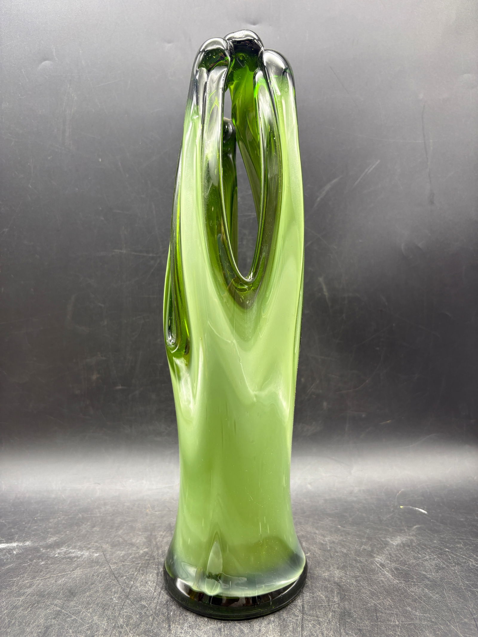 Vintage MAEXSA Hand Blown Green Art Glass Pulled Basket Vase - 7