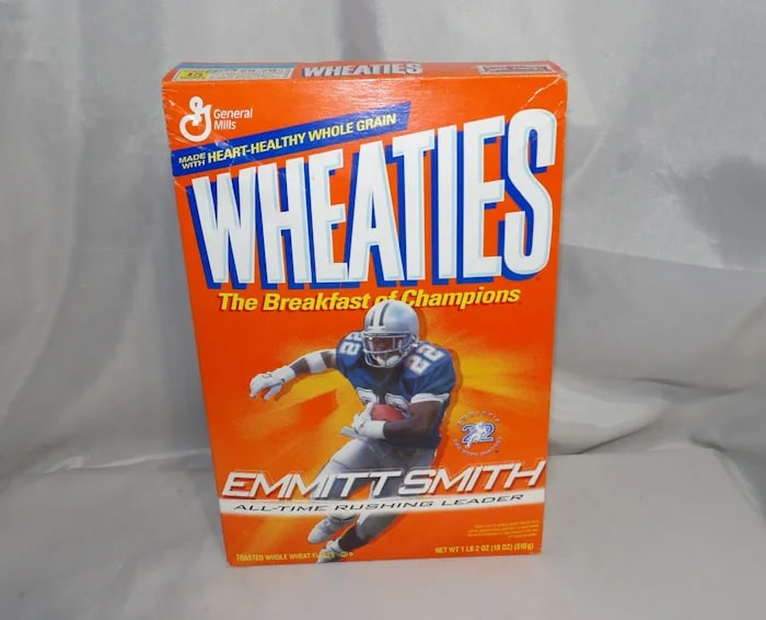 Wheaties NOS Full Box 1995 Emmitt Smith: A New Old Stock (NOS) unopened box of Wheaties cereal from 1995 featuring Dallas Cowboys legend Emmitt Smith. Shipping:Domestic: Flat-rate of $18.00 to anywhere within the contiguous