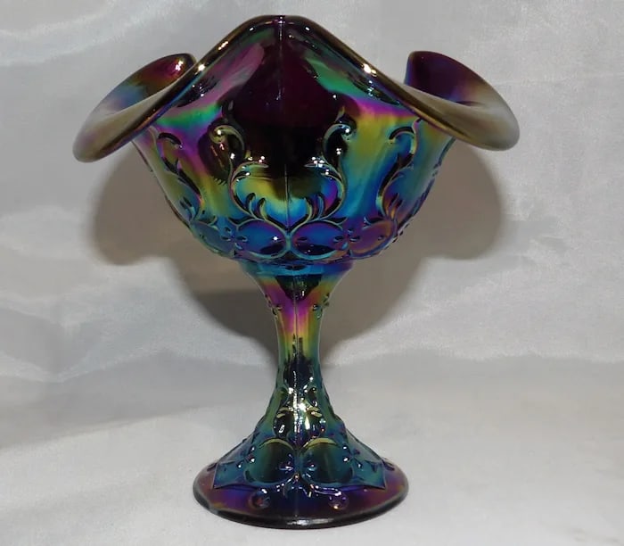 Fenton Amethyst Spanish Lace Carnival Glass Bowl - 5