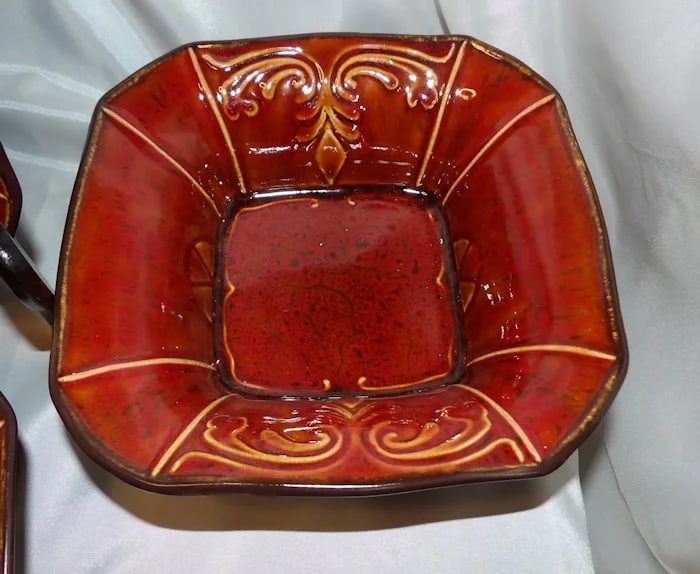 Reba Harmony Victorian Scroll 4 Red Wine Glasses - 4