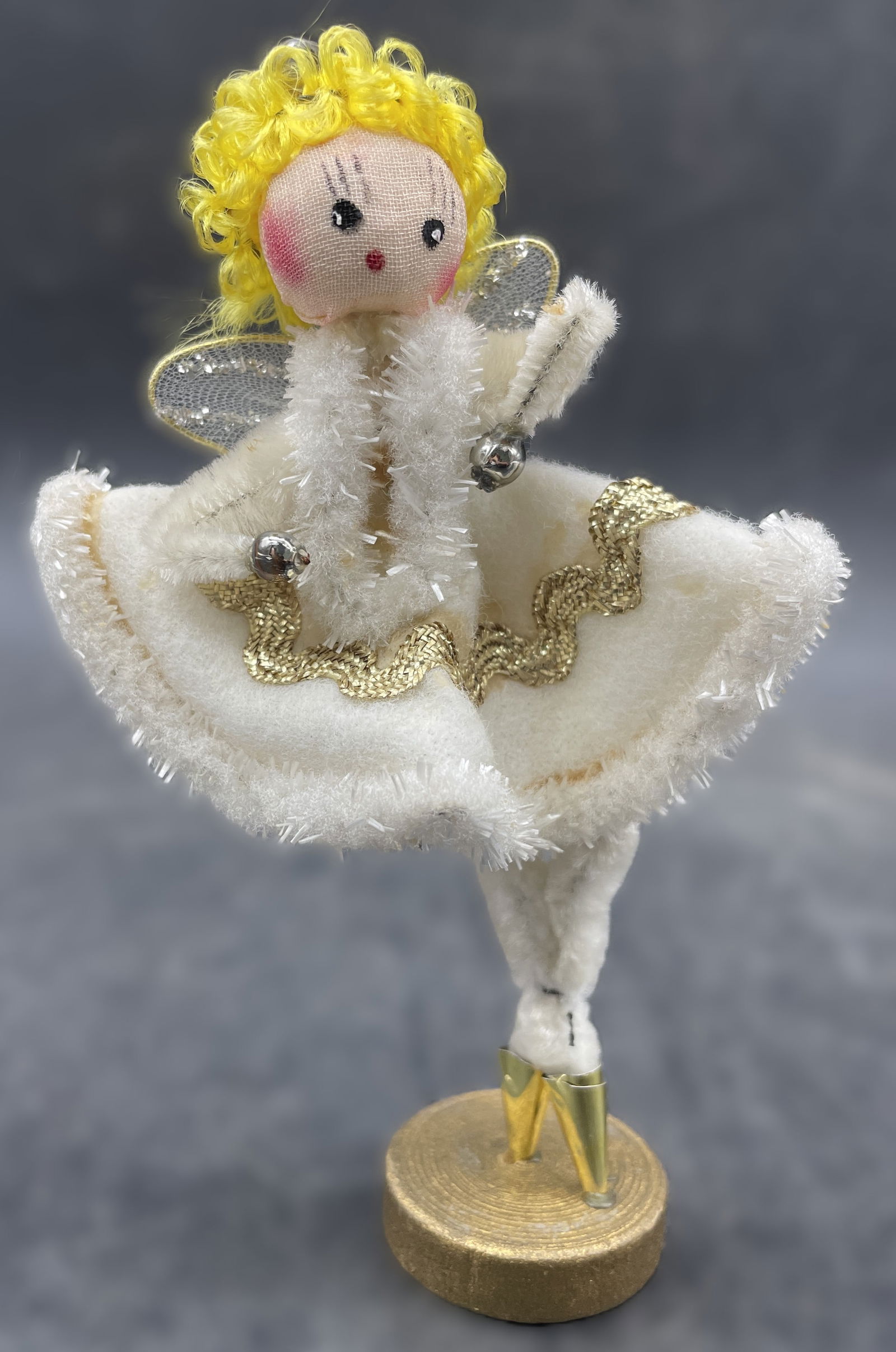 Vintage Japan Pipe Cleaner Angel Ballerina Tulle Wings Yarn Hair: Date/Period: approx. 1950'sDimension: Approx. 4.25" tallMaterial: mixed materialsAdditional Information: Vintage Japan Pipe Cleaner Angel Ballerina Tulle Wings Yarn Hair Shipping:Domestic: Flat-rate