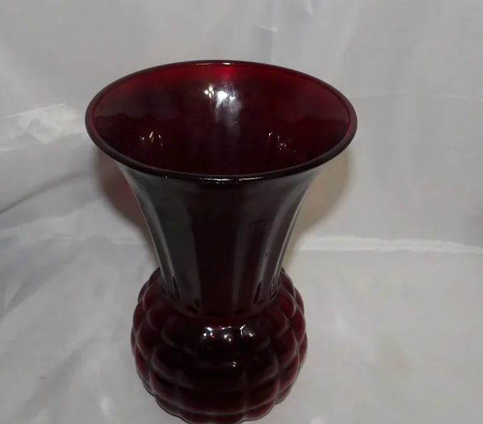 Anchor Hocking Hand-blown Ruby Red Vase - 4