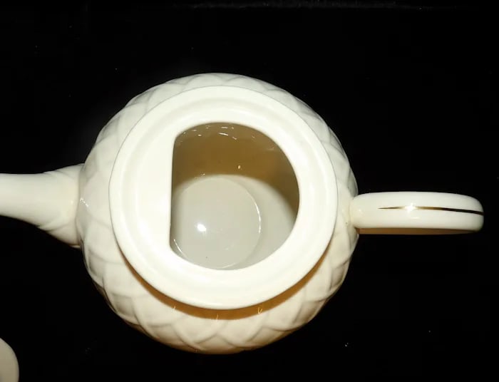 Lenox Dimensions Series Holly Berries Gold Trim Bowl - 5