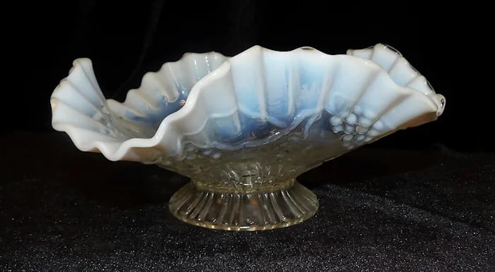 Jefferson 8” Footed Crimped Grape Vine Bowl - 3