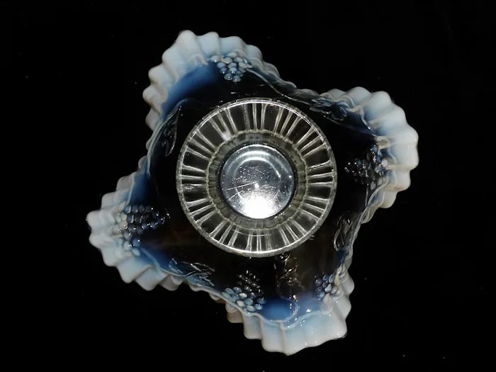 Jefferson 8” Footed Crimped Grape Vine Bowl - 4