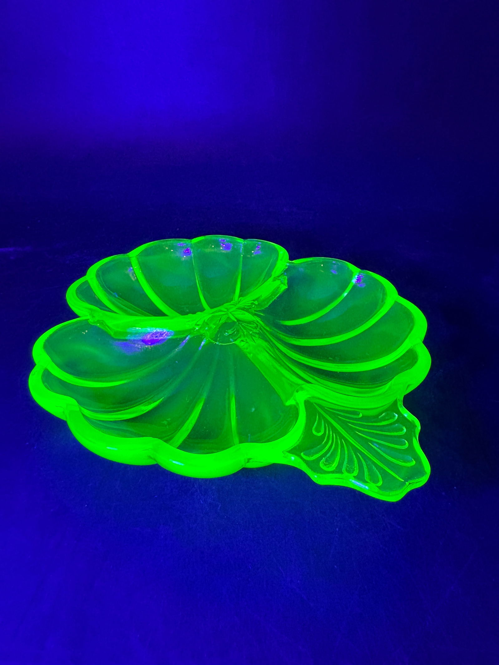 Vintage Jeannette Glass 'Doric Green' Clover Leaf Candy Dish Uranium: Date/Period: Approx. 1930's Dimension: Approx. 7" x 6" Material: glass Additional Information: Vintage Jeannette Glass 'Doric Green' Clover Leaf Candy Dish Uranium Shipping: Domestic: Flat-rate of $10
