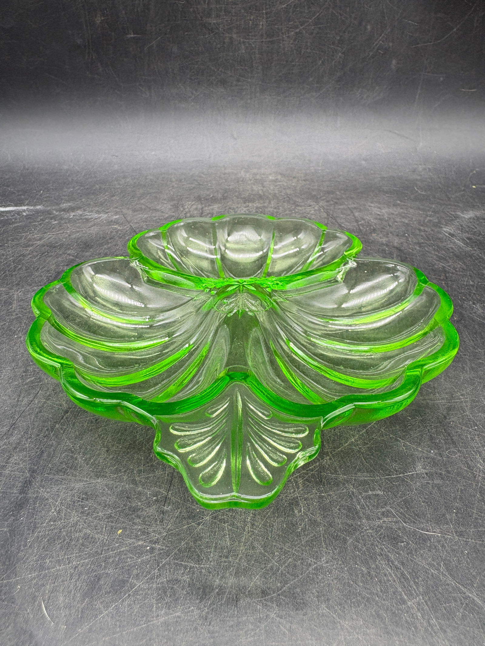 Vintage Jeannette Glass 'Doric Green' Clover Leaf Candy Dish Uranium - 5