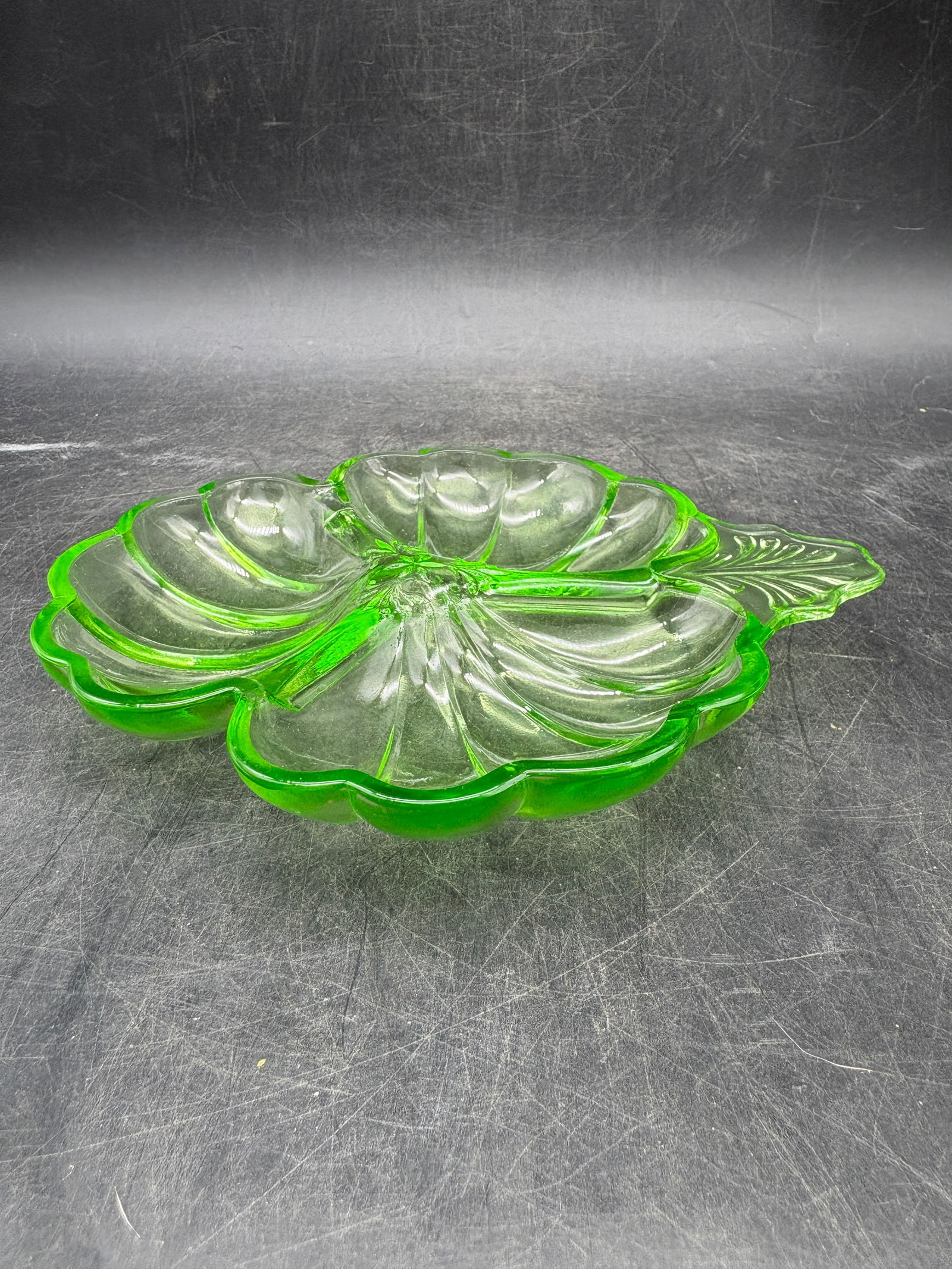 Vintage Jeannette Glass 'Doric Green' Clover Leaf Candy Dish Uranium - 8
