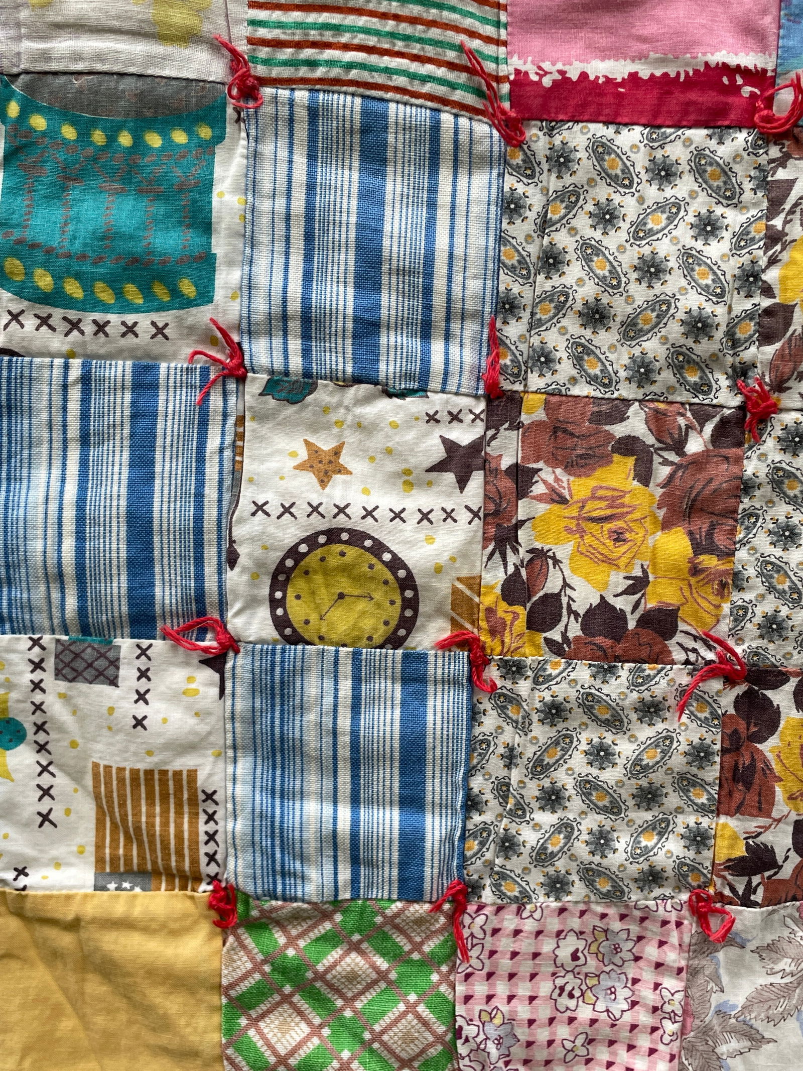 Vintage Patchwork Quilt w/Knots, Multicolored w Paisley back - 3